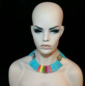Statement necklace